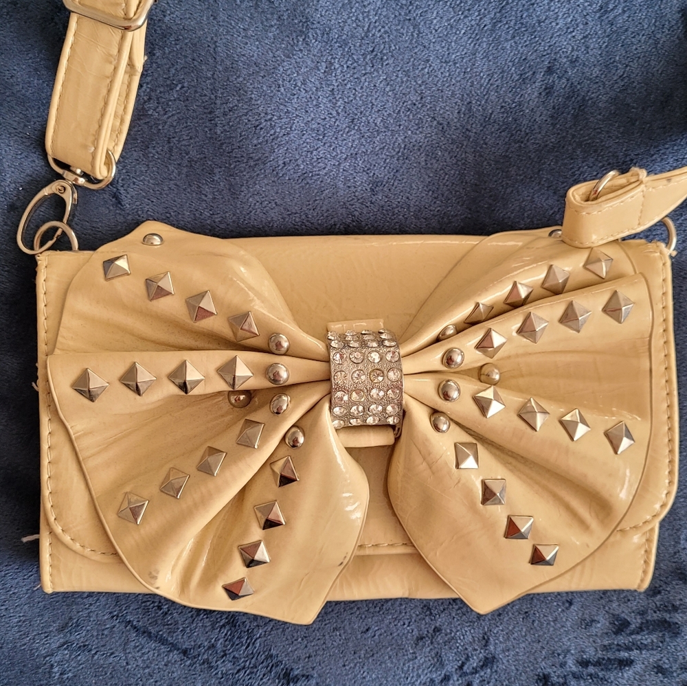 Studded Bow Clutch/Crossbody
